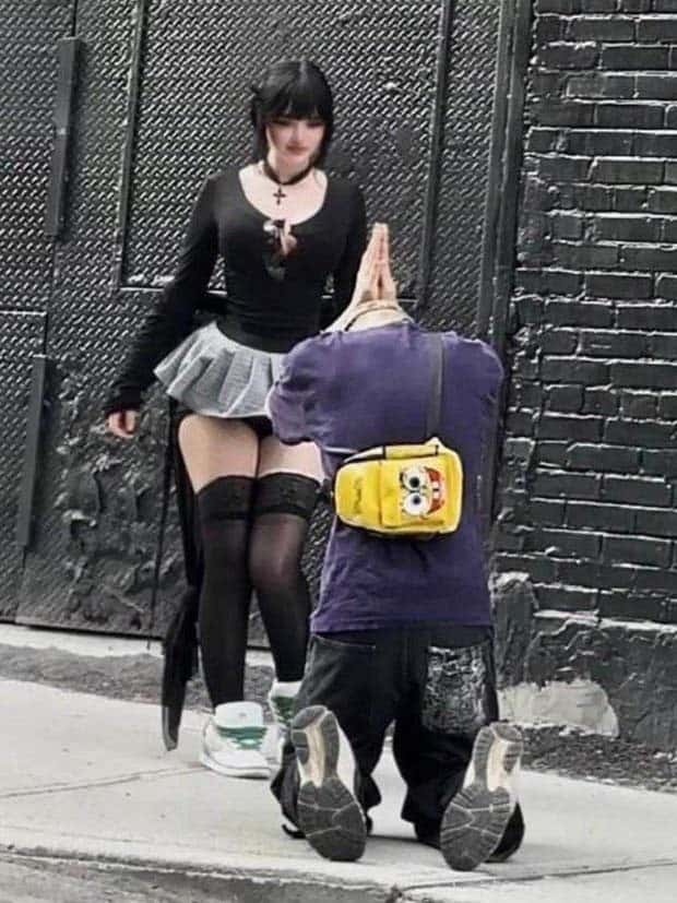 Men Treated Like Dogs by Women (29 photos)