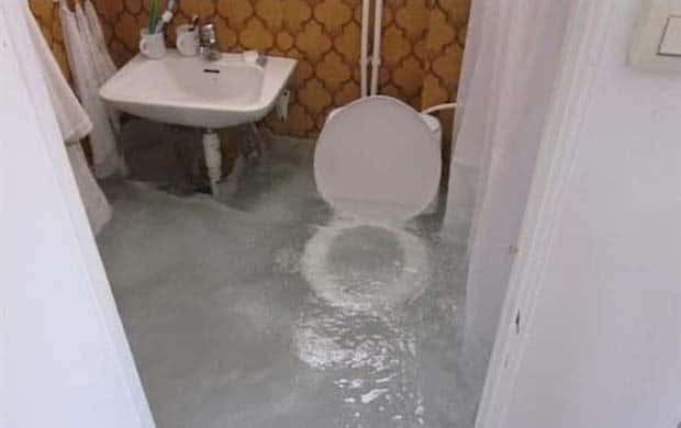 Toilets That Trigger Unease Instantly (36 photos)