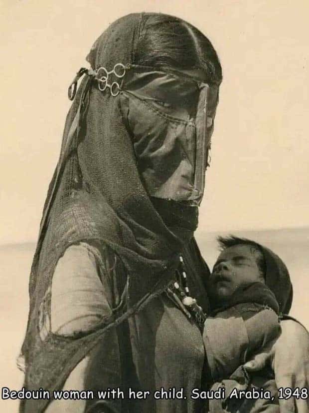 Interesting Pictures with Captions #130 (27 photos)