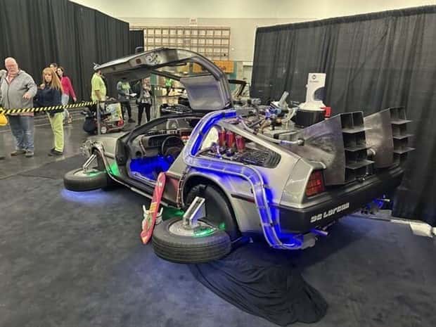 Strange Cars that Will Leave You in Awe #23 (26 photos)