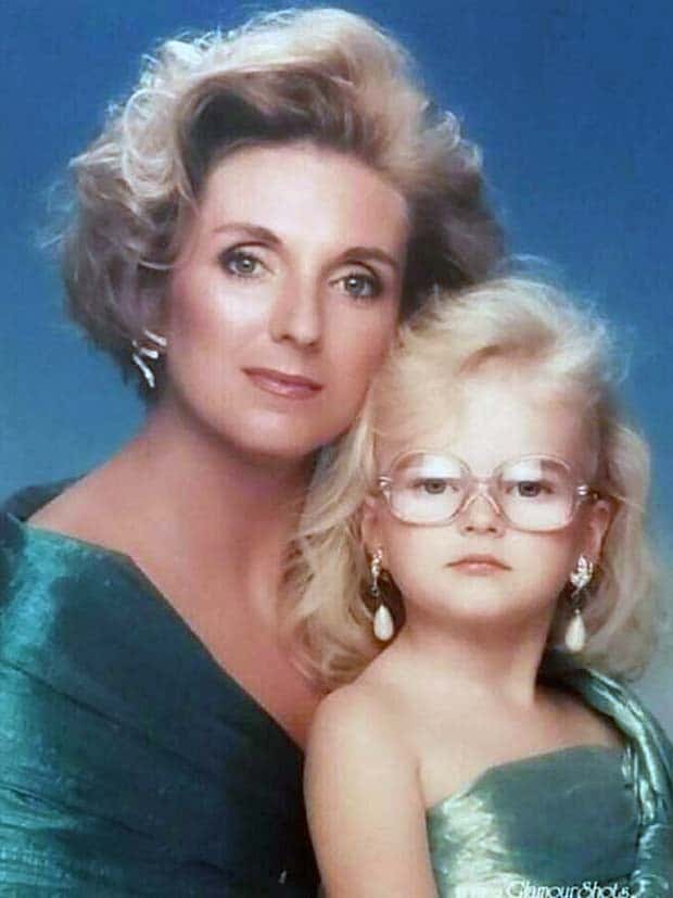 Old Family Albums Overflow with Cringy Photos (32 photos)