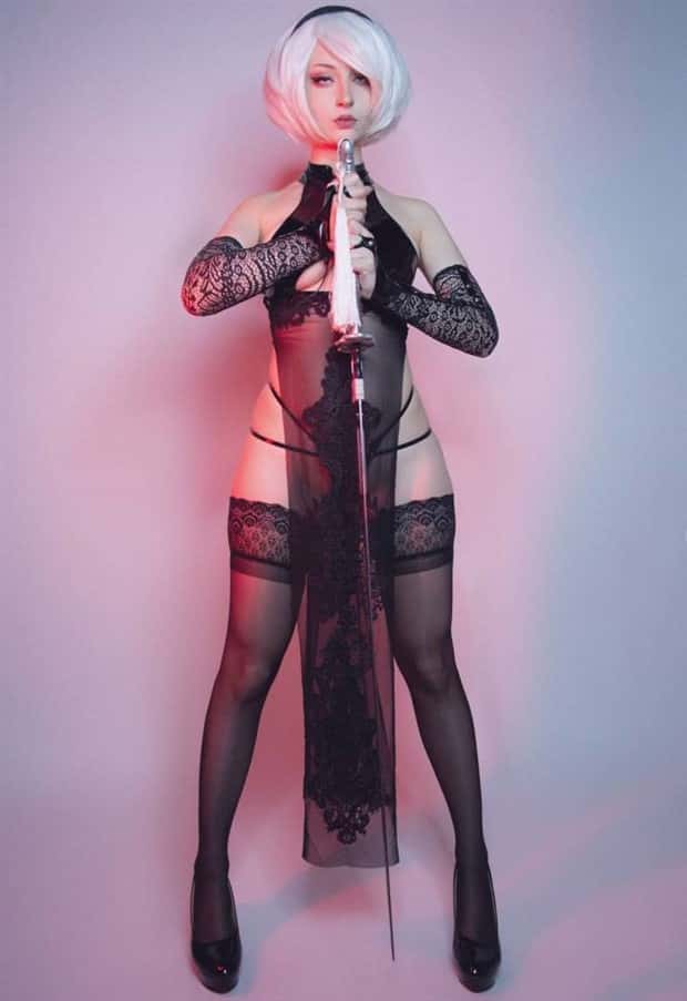 Hot Girls in Seductive Mesh Outfits #8 (26 photos)