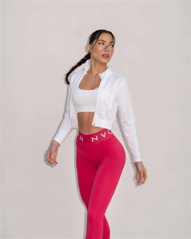 Hot Girls in Yoga Pants #58 (27 photos)