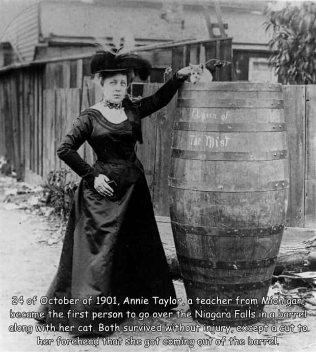 Interesting Pictures with Captions #135 (22 photos)