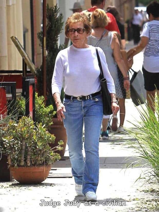 Interesting Pictures with Captions #134 (24 photos)