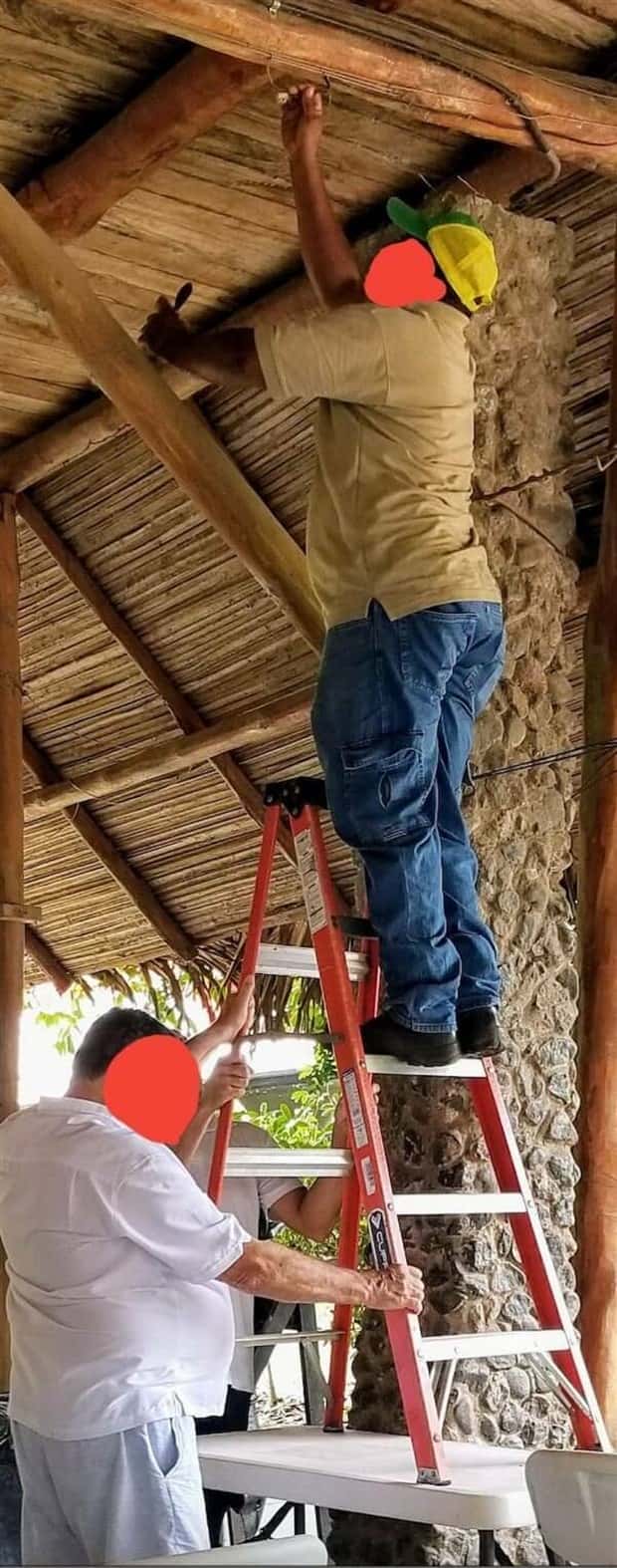 safety fails 15 Ridiculous Safety Fails #17 (24 photos)