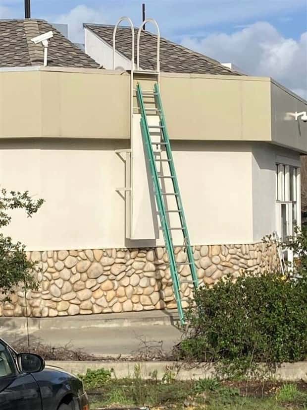 safety fails 22 Ridiculous Safety Fails #17 (24 photos)