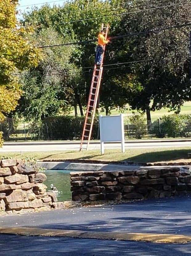 safety fails 23 Ridiculous Safety Fails #17 (24 photos)
