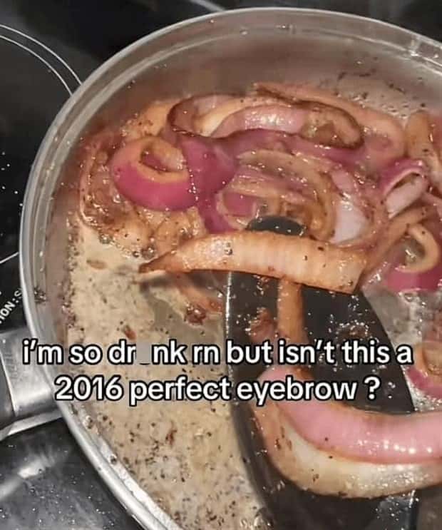 tiktok snapshots 1 38 Snapshots That Scream TikTok (38 photos)