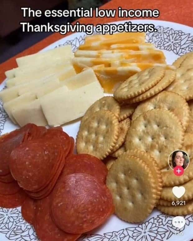 tiktok snapshots 18 38 Snapshots That Scream TikTok (38 photos)