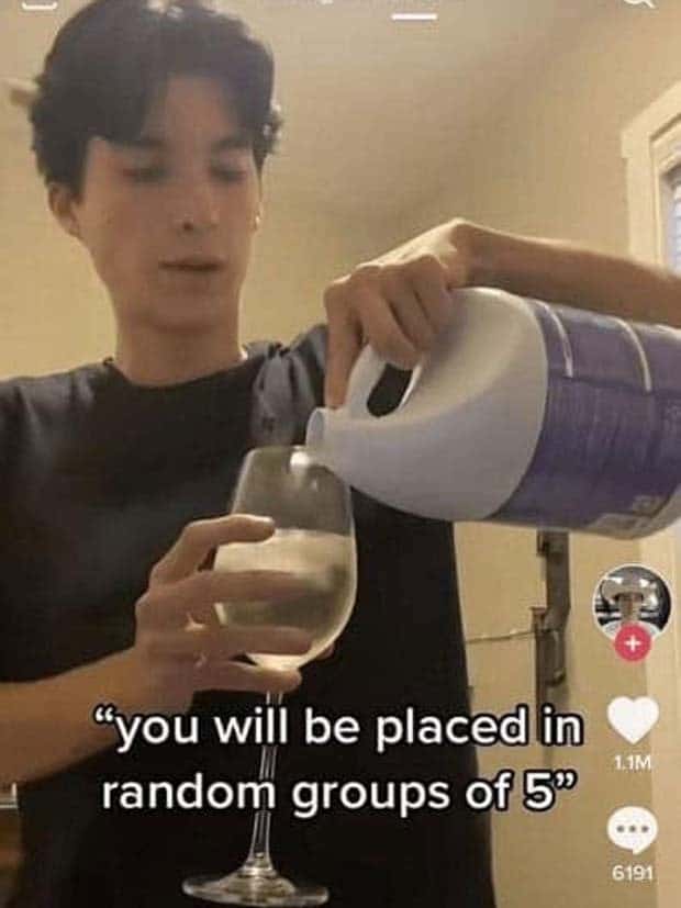 tiktok snapshots 2 38 Snapshots That Scream TikTok (38 photos)