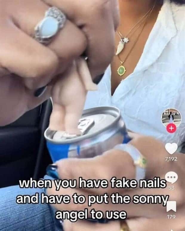 tiktok snapshots 7 38 Snapshots That Scream TikTok (38 photos)