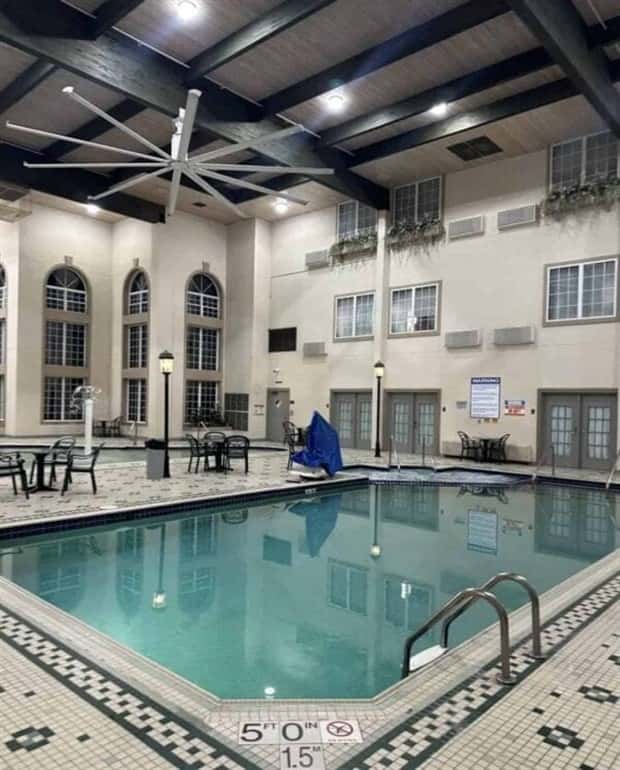 Eerie Pools You Wouldnt Want to Swim In (27 photos)