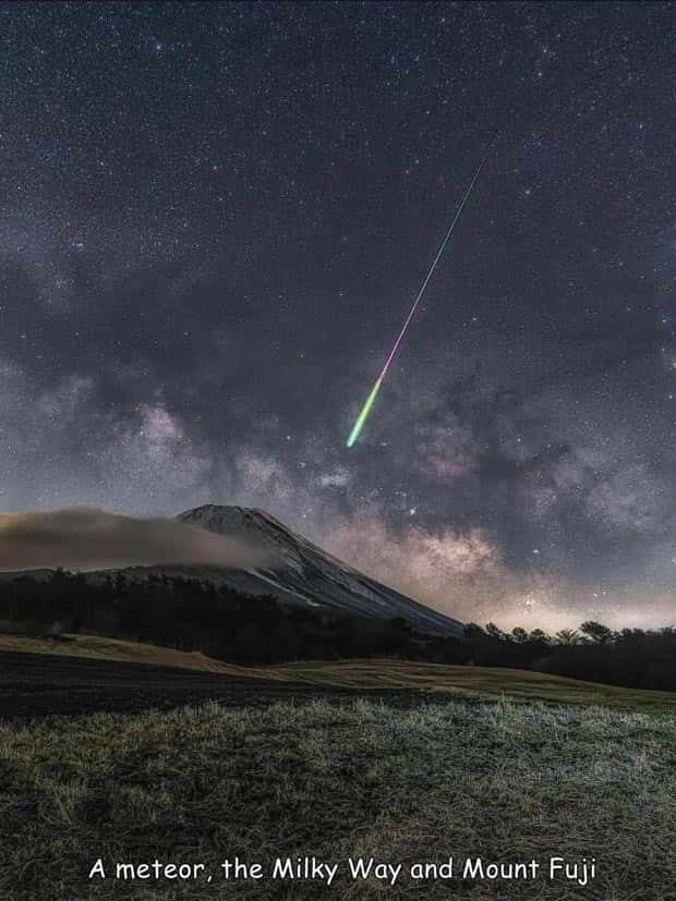 Interesting Pictures with Captions #137 (27 photos)