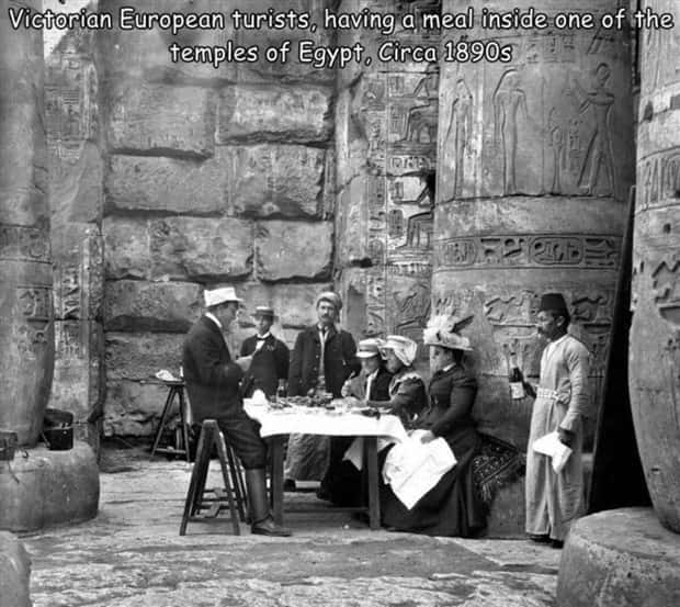 Interesting Pictures with Captions #139 (26 photos)