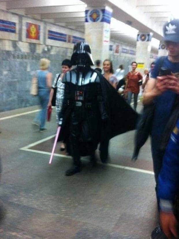 strange subway moments 15 Strange Yet Fascinating Subway Moments (25 photos)