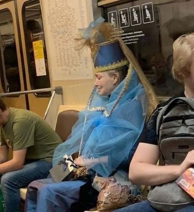 strange subway moments 2 Strange Yet Fascinating Subway Moments (25 photos)