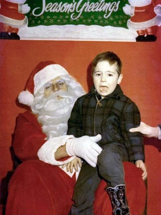 Unsettling Santas from the Past (23 photos)