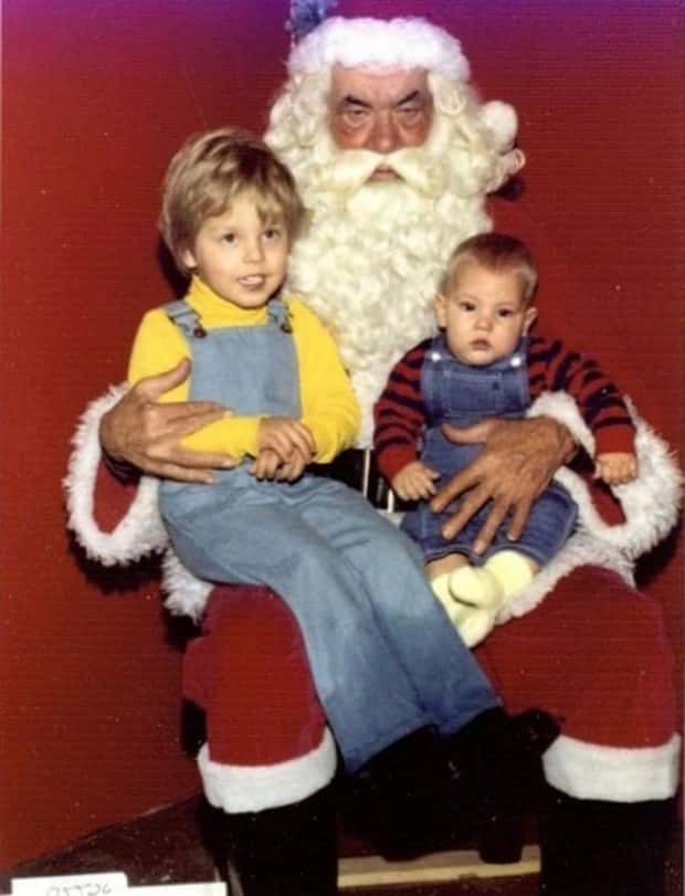 Unsettling Santas from the Past (23 photos)