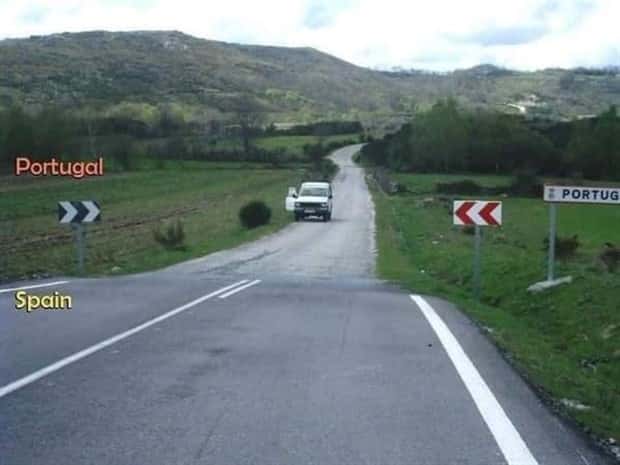 Curious Borders Between Countries (24 photos)