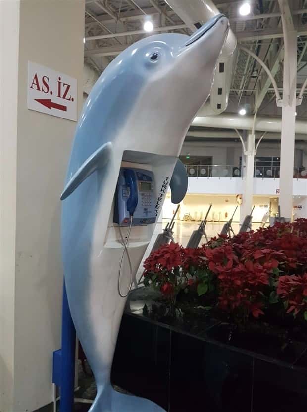 Unique and Abstract Payphone Designs (42 photos)