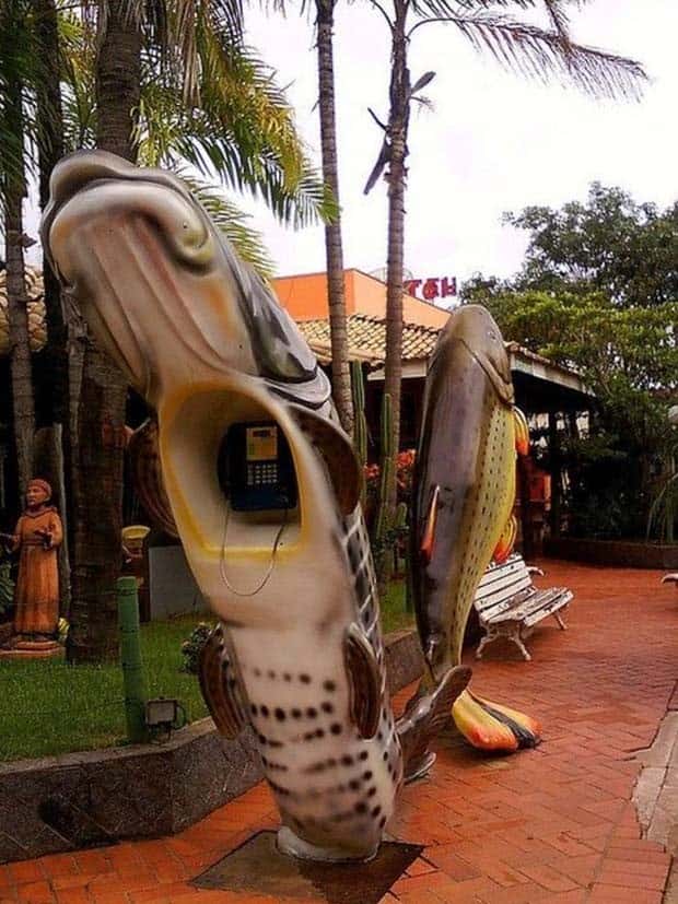 Unique and Abstract Payphone Designs (42 photos)