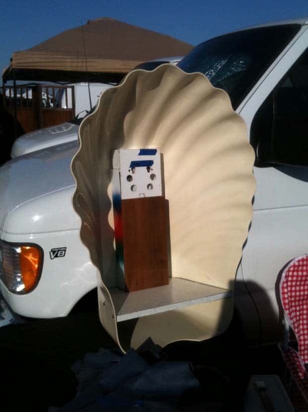 Unique and Abstract Payphone Designs (42 photos)