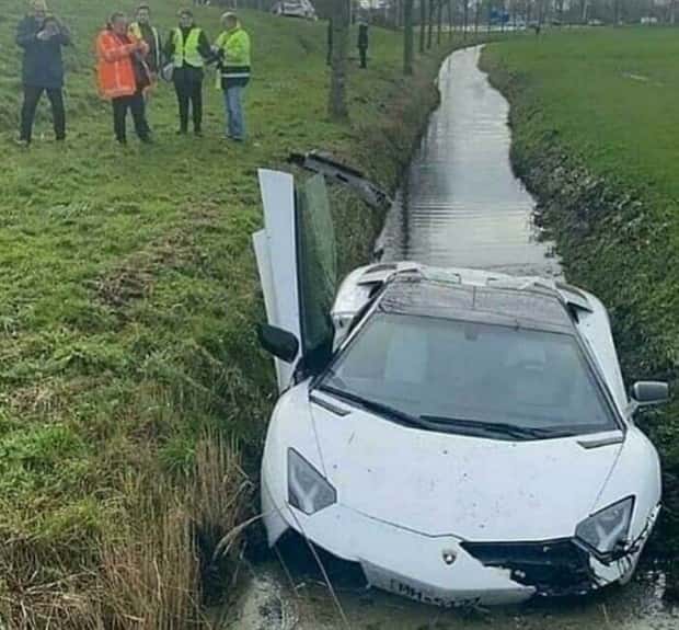 driving fails 8 Insane Driving Fails #23 (26 photos)