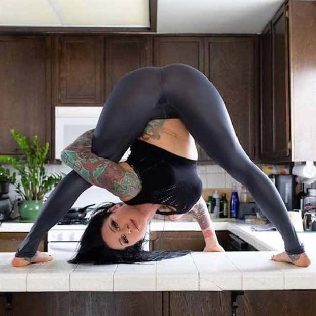Hot Flexible Girls #4 (24 photos)