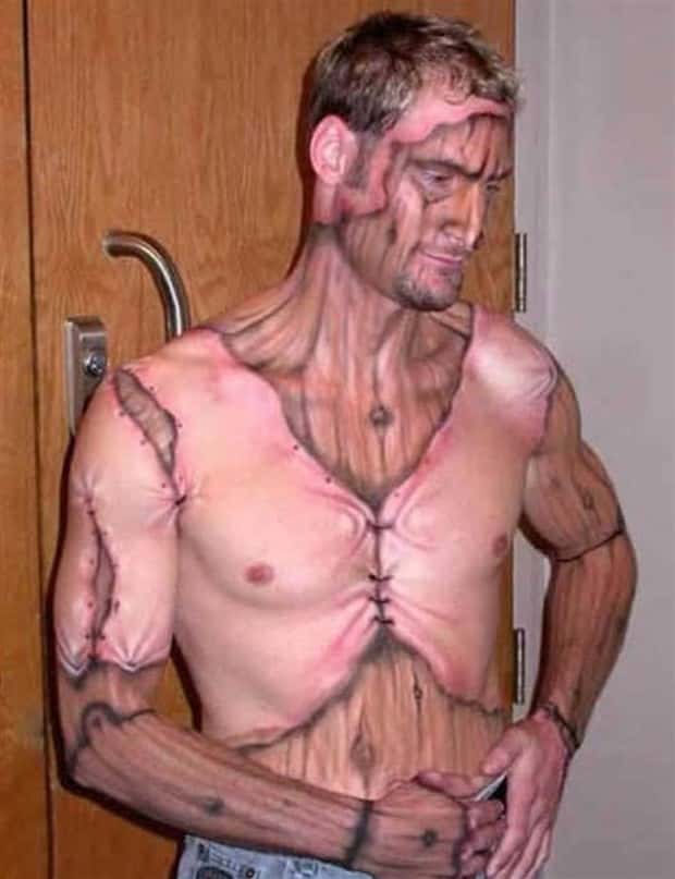 Heavily Tattooed and Pierced Freaks #29 (23 photos)