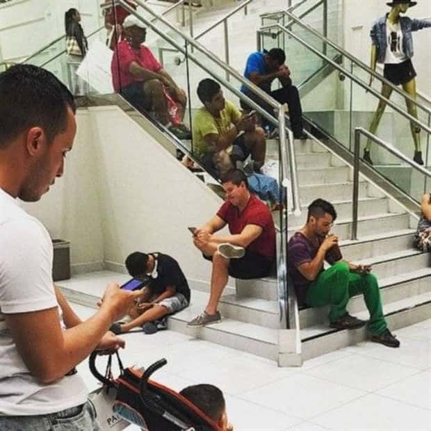 Shopping with Women is Never Easy (26 photos)