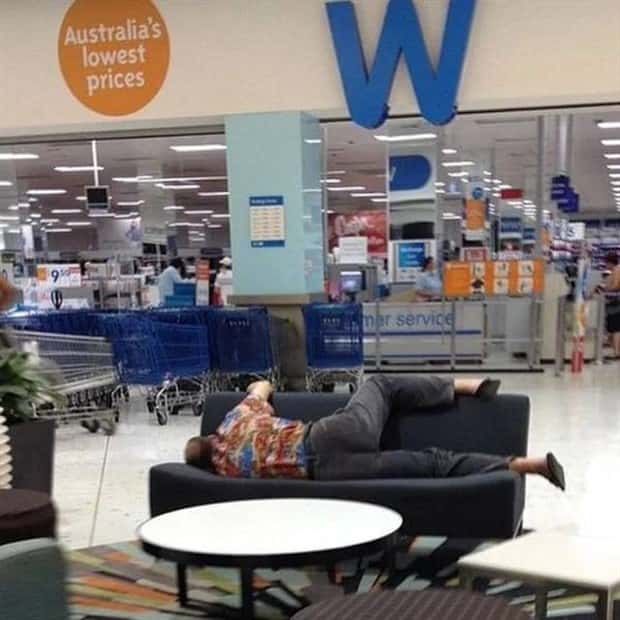 Shopping with Women is Never Easy (26 photos)