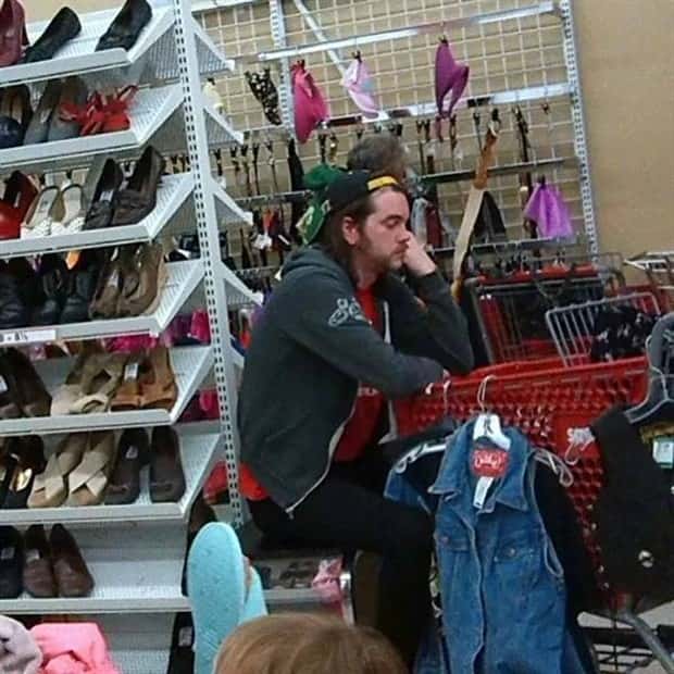 Shopping with Women is Never Easy (26 photos)