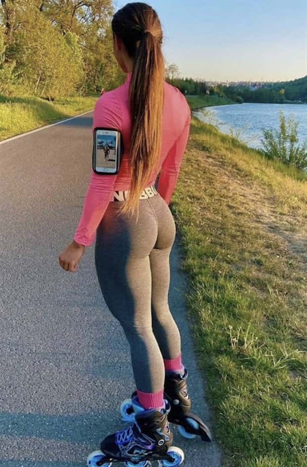 smoking hot girls in yoga pants 13 Hot Girls in Yoga Pants #60 (26 photos)