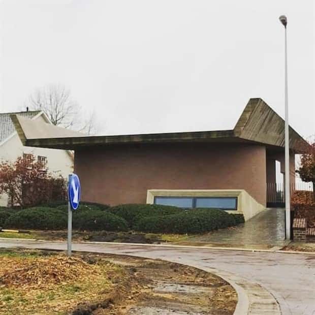 Ridiculously Strange Belgian Houses #10 (29 photos)