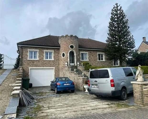 Ridiculously Strange Belgian Houses #10 (29 photos)