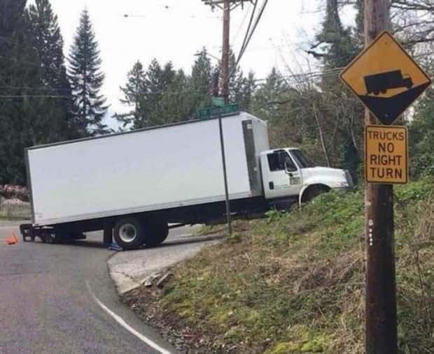 Insane Driving Fails #24 (22 photos)