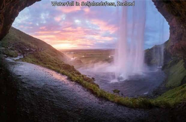 Interesting Pictures with Captions #146 (21 photos)