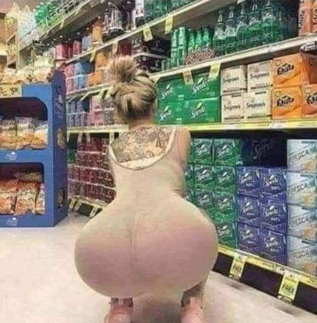 hot girls shopping 15 Hot Girls in Shopping #2 (22 photos)