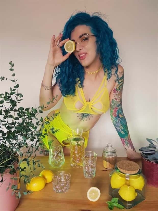 tattooed girls 16 Hot Tattooed Girls #25 (21 photos)