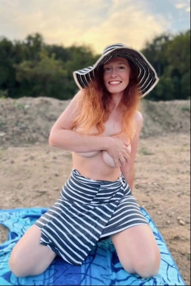 Redhead Beauties #46 (21 photos)