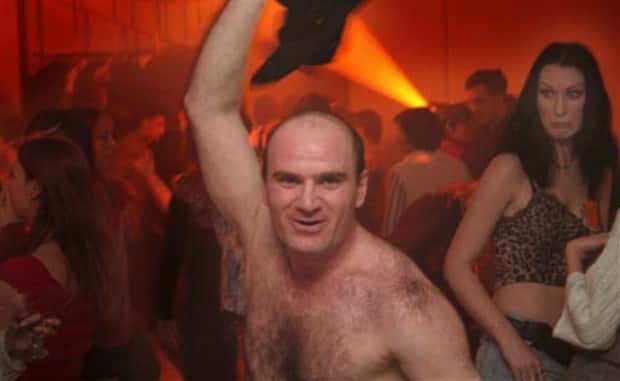 cringeworthy clubbing 11 25 Times Clubbing Turned Cringeworthy (25 photos)