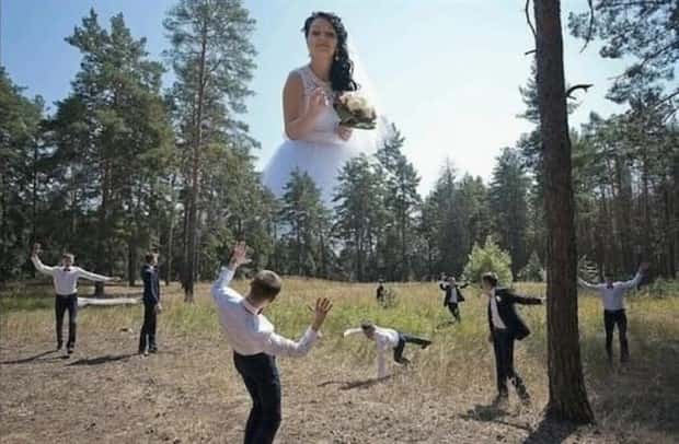 Wonderfully Eccentric Russian Wedding Photos (40 photos)