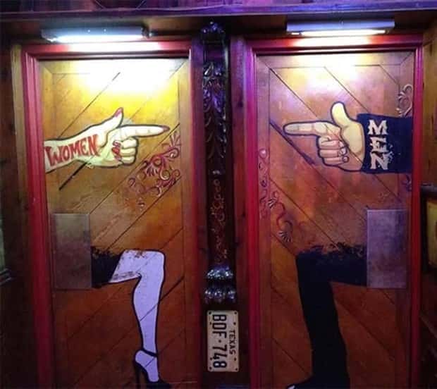 funny bathroom signs 17 Funny Bathroom Signs Found in Public (29 photos)