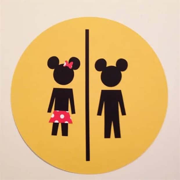 funny bathroom signs 27 Funny Bathroom Signs Found in Public (29 photos)
