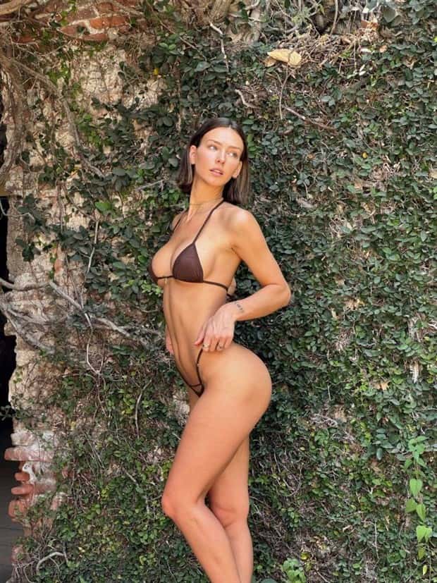 Hot Bikini Girls #72 (20 photos)