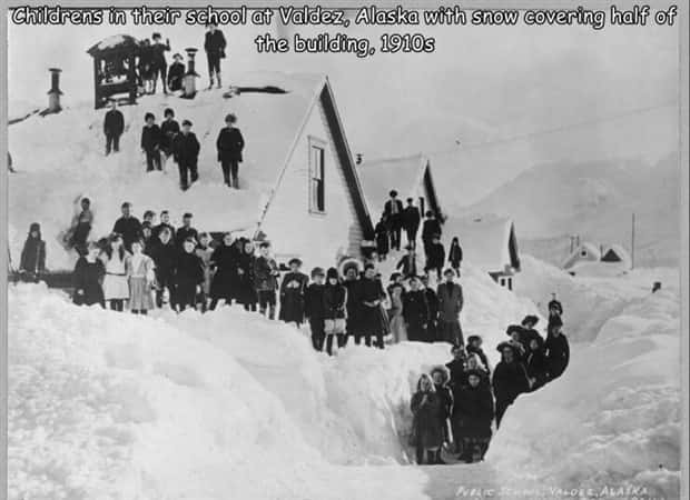 Interesting Pictures with Captions #156 (22 photos)