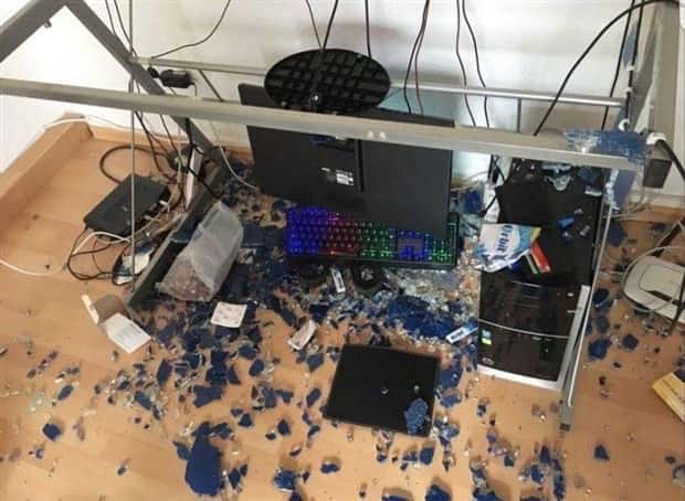 Shit Happens Regularly, Get Used To It #327 (21 photos)