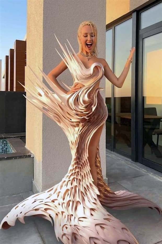 Utterly Strange Fashion #16 (23 photos)