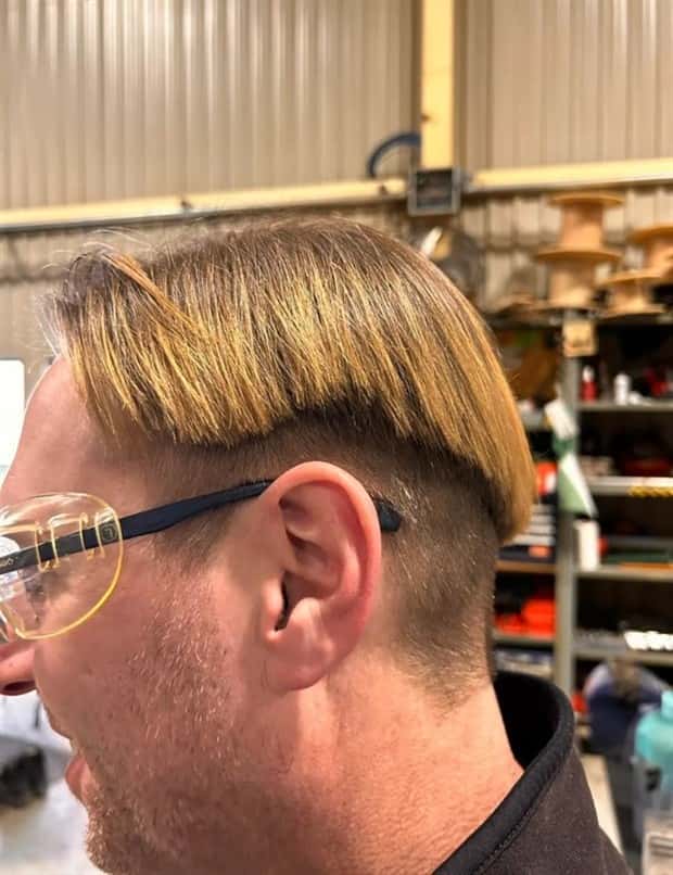 Strange Haircuts that Cannot Go Unnoticed #35 (21 photos)